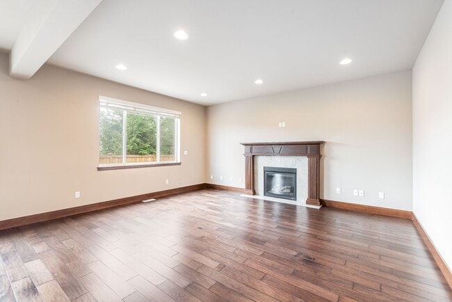 Building Photo - 210 205th Pl SW