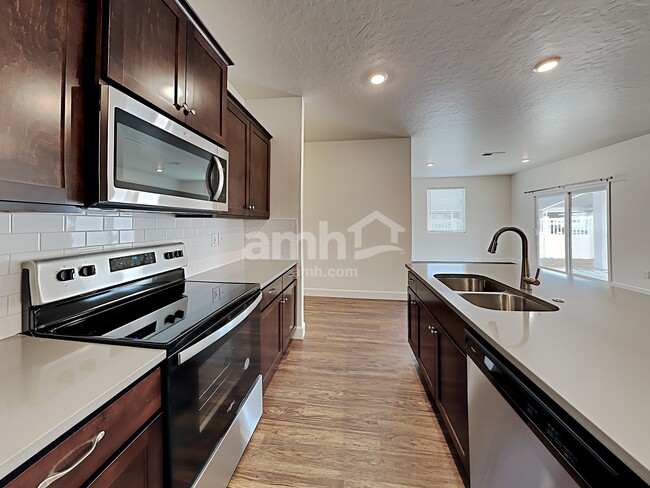 Foto del edificio - 5033 W White Ash Ct