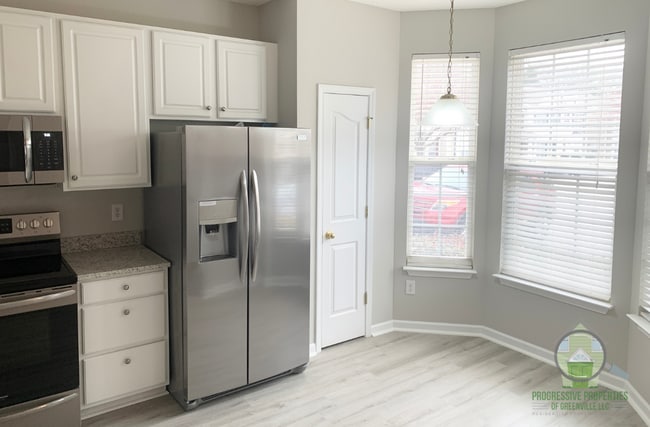 Building Photo - 48 Sikes Cir