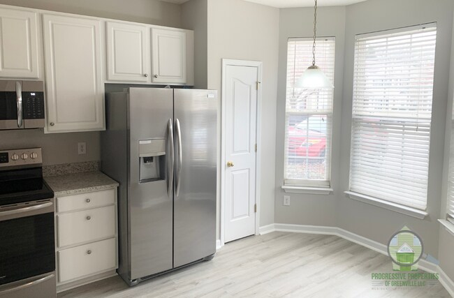 Foto del edificio - 48 Sikes Cir