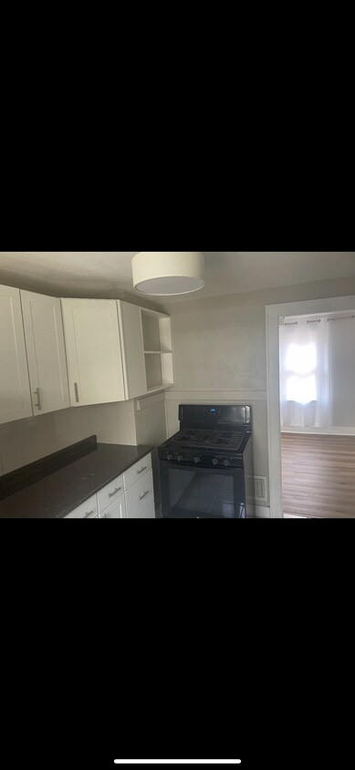 Primary Photo - 224 Saint Lawrence Ave