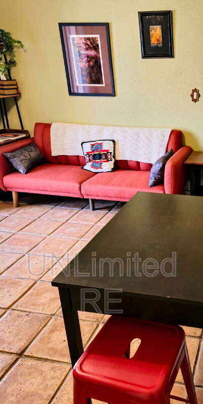 Foto del edificio - 3565 N Manor Rd