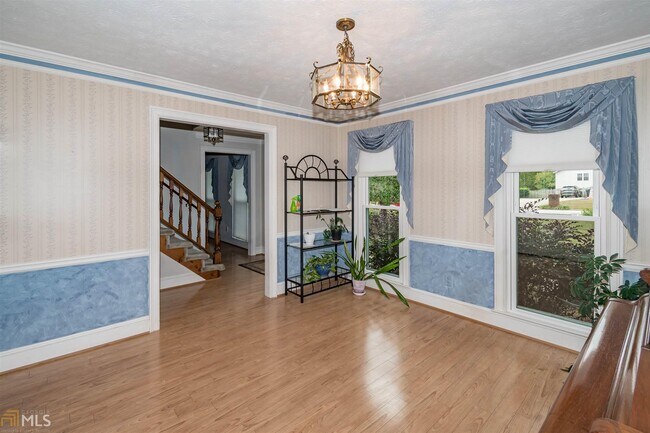 Building Photo - 1304 Blankenship Ln SW