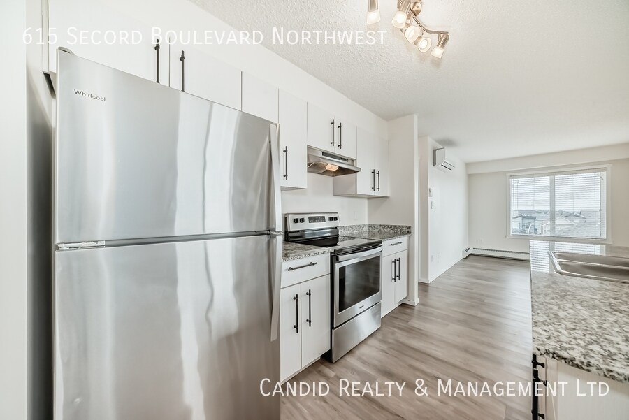 Photo principale - Modern 2 Bed, 2 Bath Condo with Undergroun...