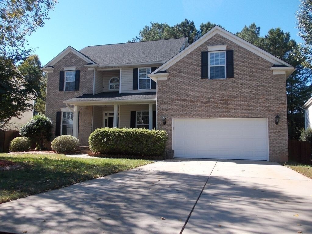 Foto principal - Large 6 Bedroom, 3 Bath house in Pineville