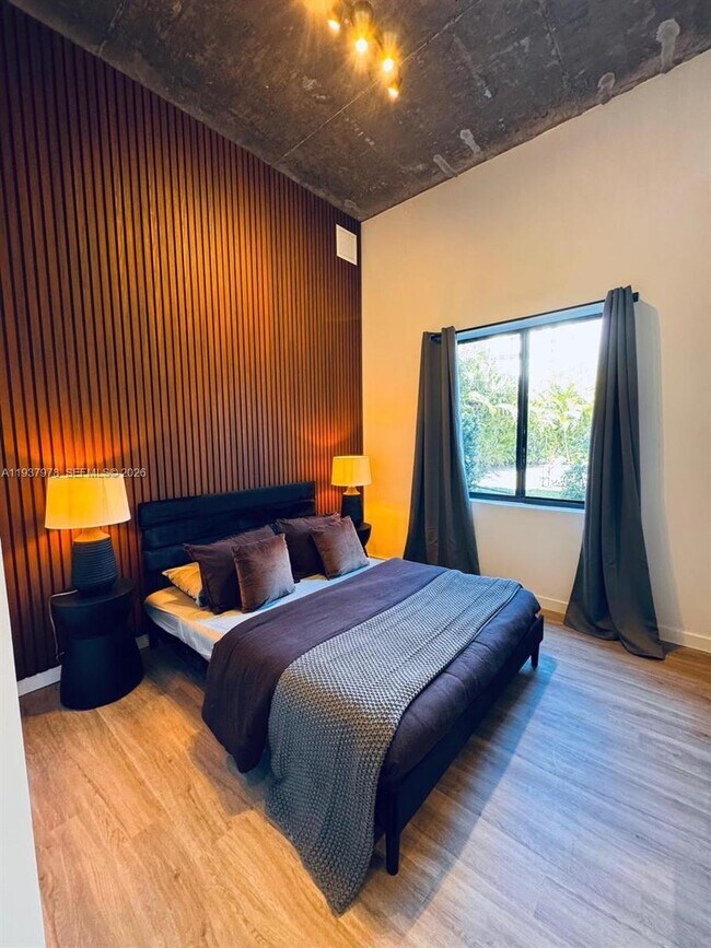 Foto del edificio - 3422 NW 5th Ave