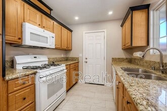 Building Photo - 71 E Palomar St