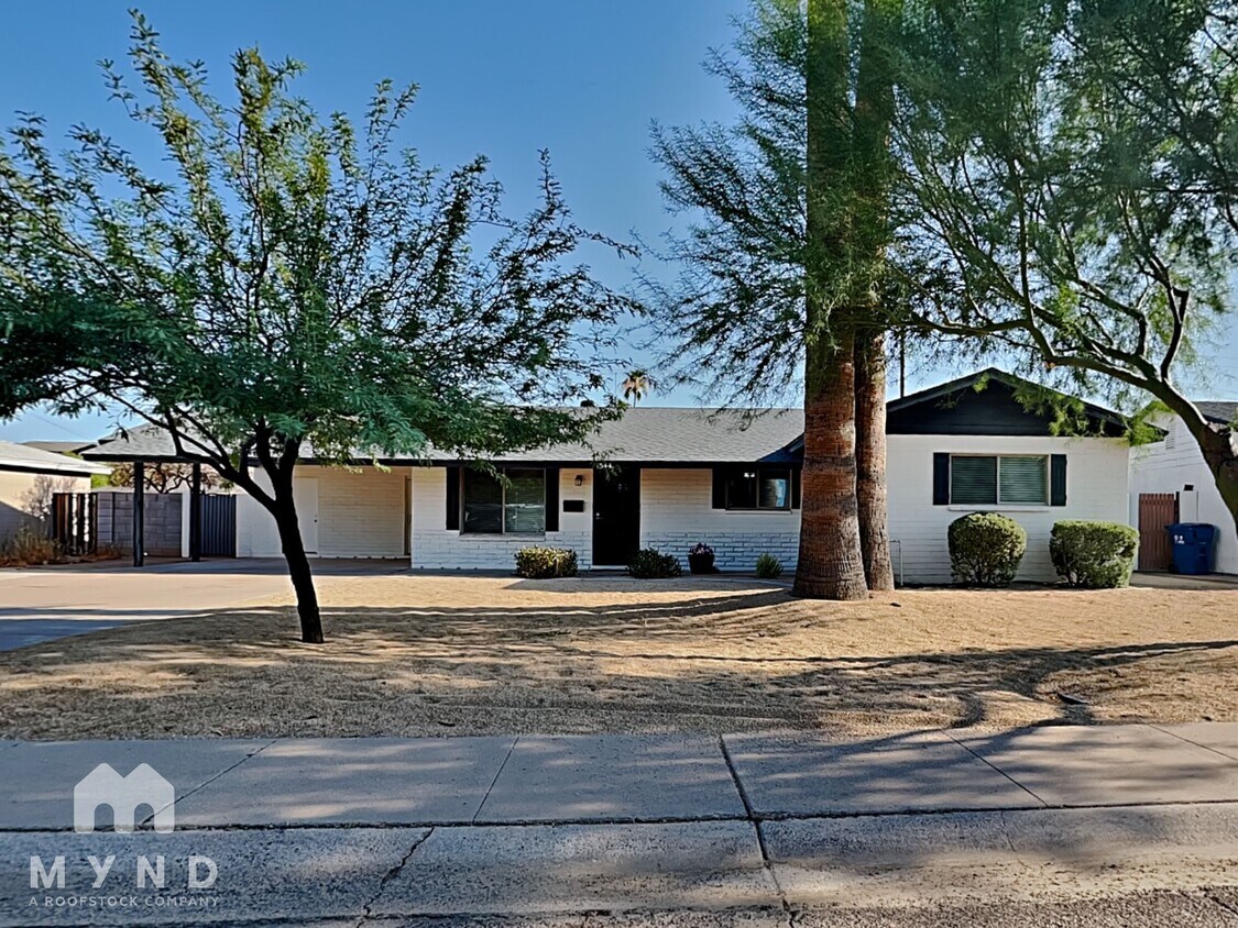 Foto principal - 1544 W 6th St