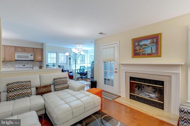 Building Photo - 1551 Church Hill Pl