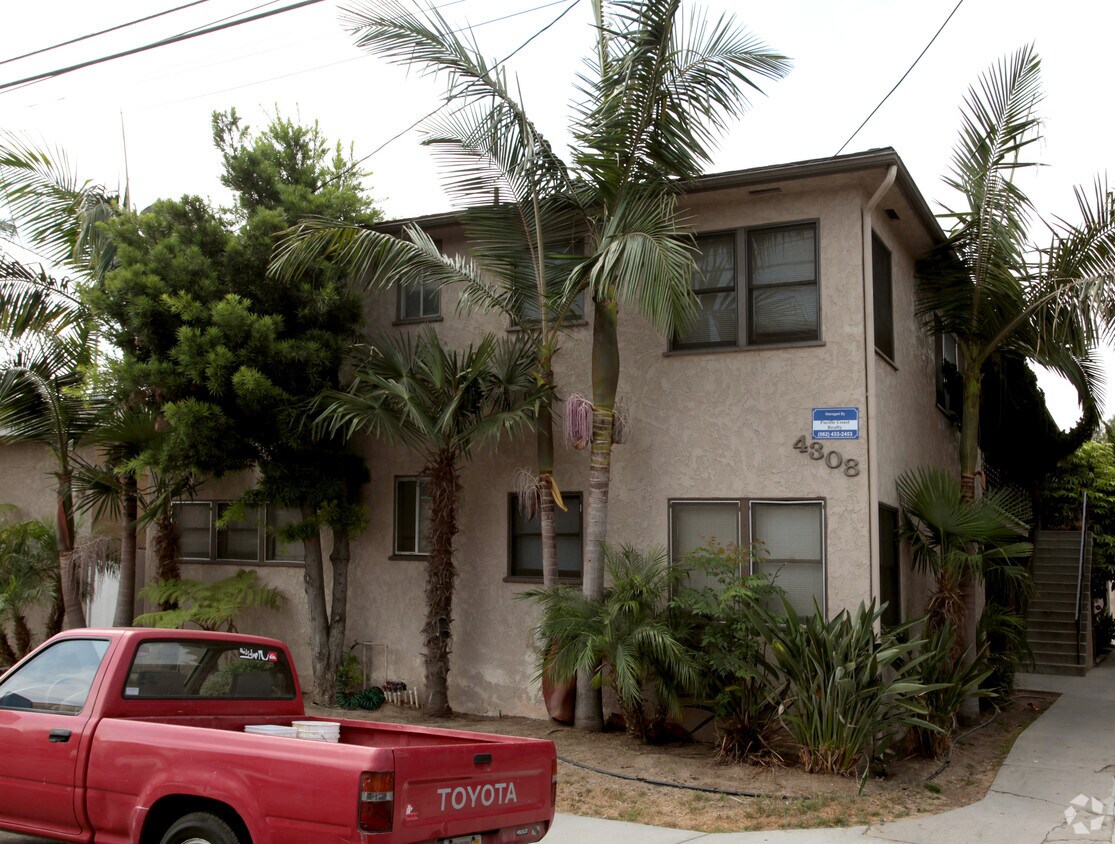 Foto principal - 4308 E 4th St