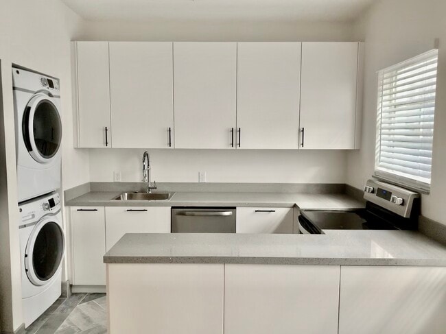 Building Photo - 1525 Pennsylvania Ave