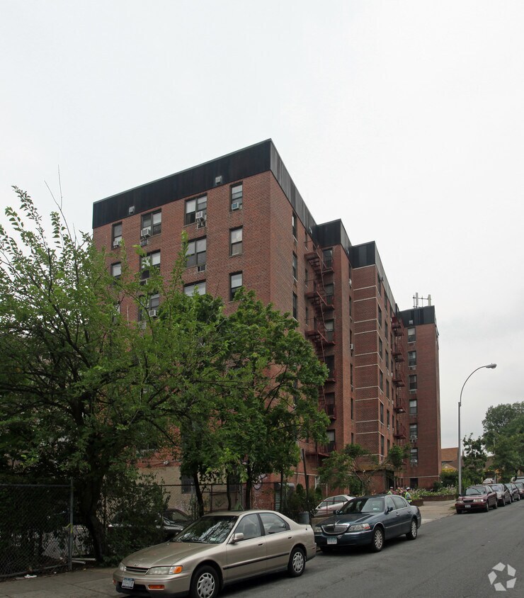 Foto del edificio - 164-10 84th Ave