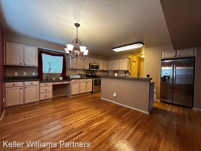 Building Photo - 3 br, 3 bath House - 7822 Tango Ln