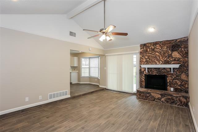 Foto del edificio - 6707 Country Creek Dr