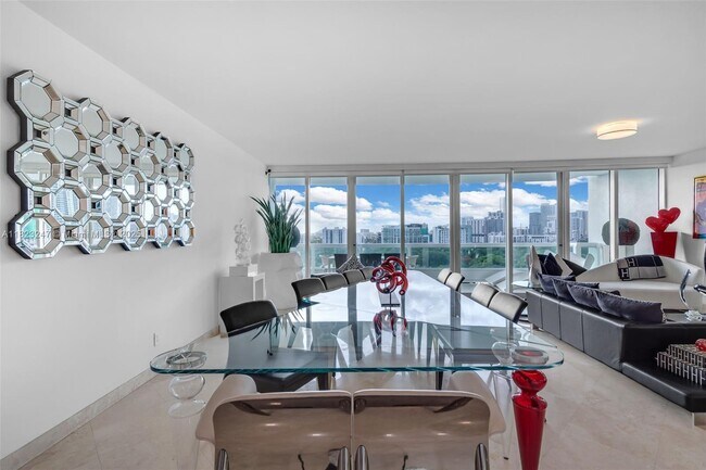 Foto del edificio - 1643 Brickell Ave