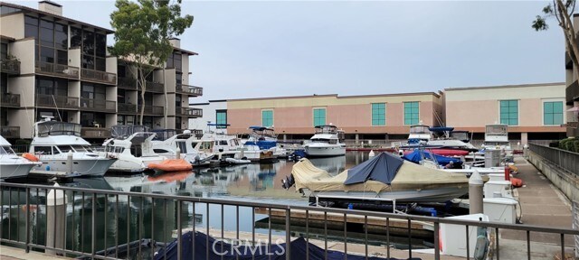 Building Photo - 7217 Marina Pacifica Dr S