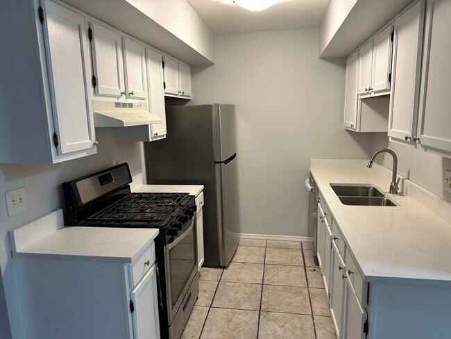Foto del edificio - 209 Dartmouth Ct