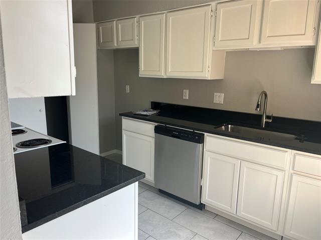 Foto del edificio - 731 Woodland Ct