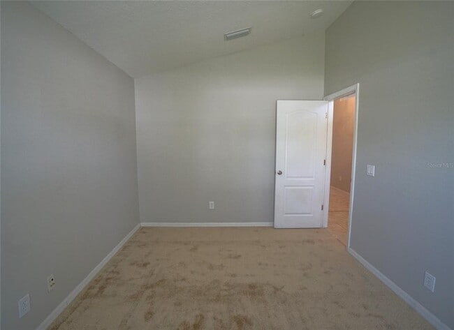 Foto del edificio - 6807 Guilford Crest Dr