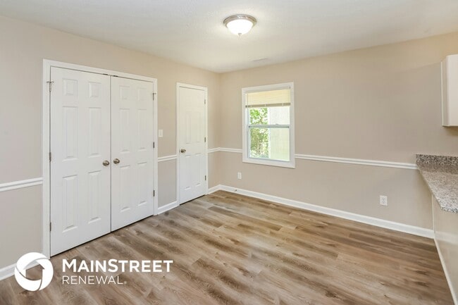 Building Photo - 6145 Loch Arbor Ln