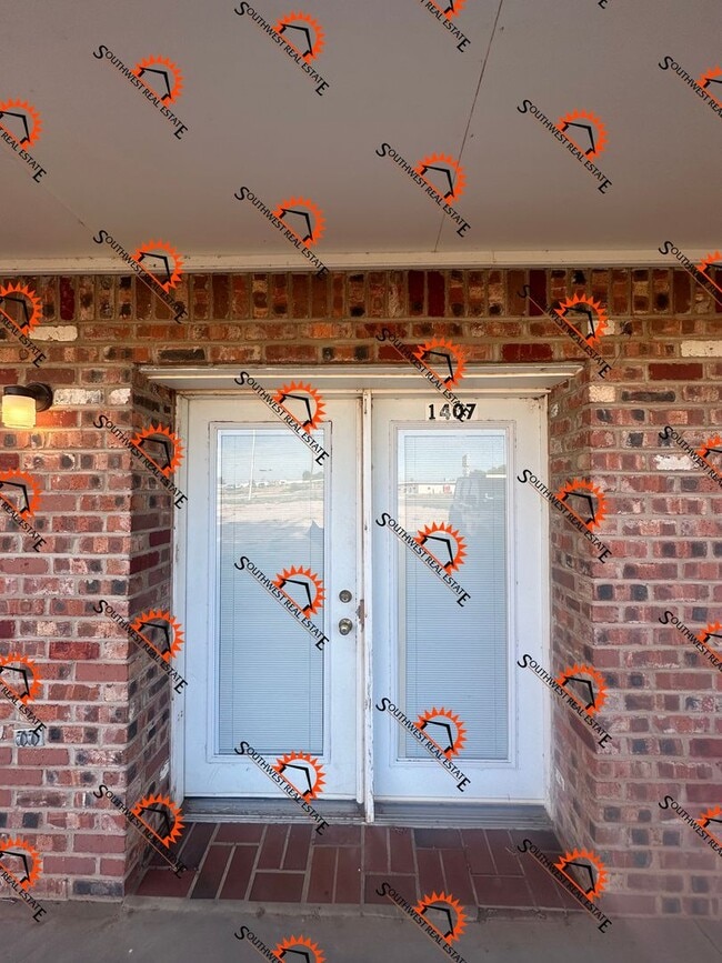 Building Photo - 1407 S Prince St