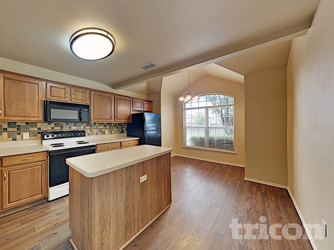 Foto del edificio - 532 Caravan Dr