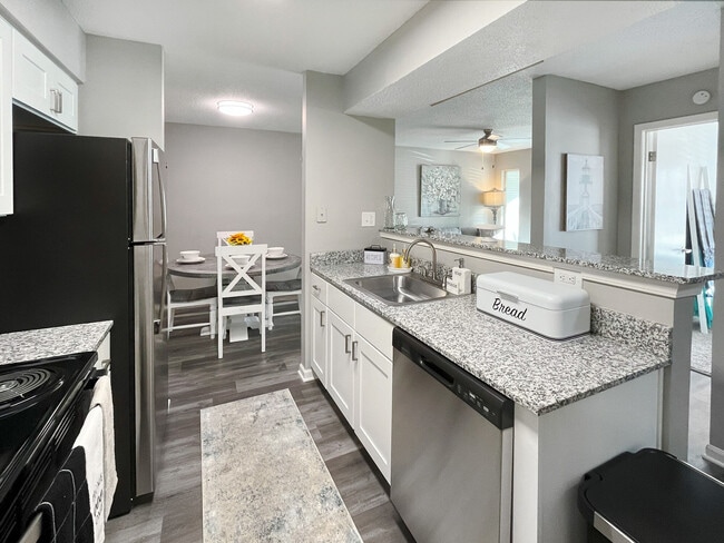 Foto del edificio - Trinity Lakes