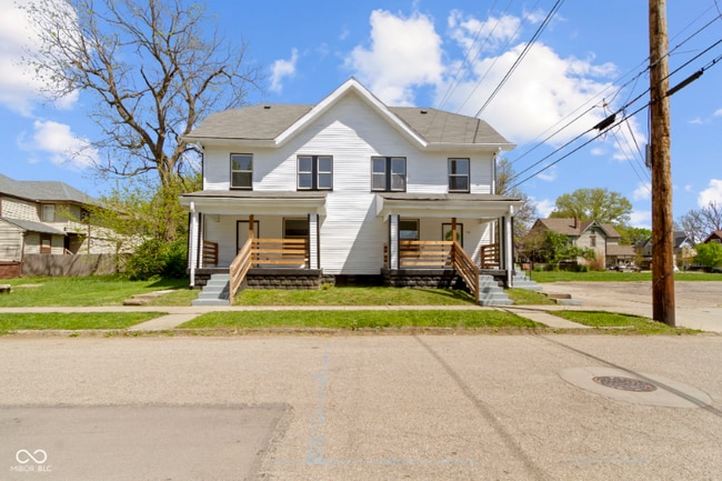 Building Photo - 718 E 27th St