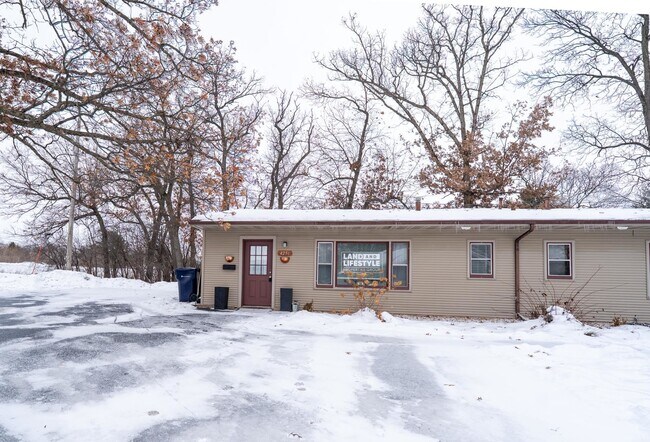 Foto del edificio - 4256 Fox Hills Ct