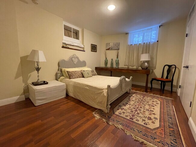 Foto del edificio - 1624 Mapleton Ave