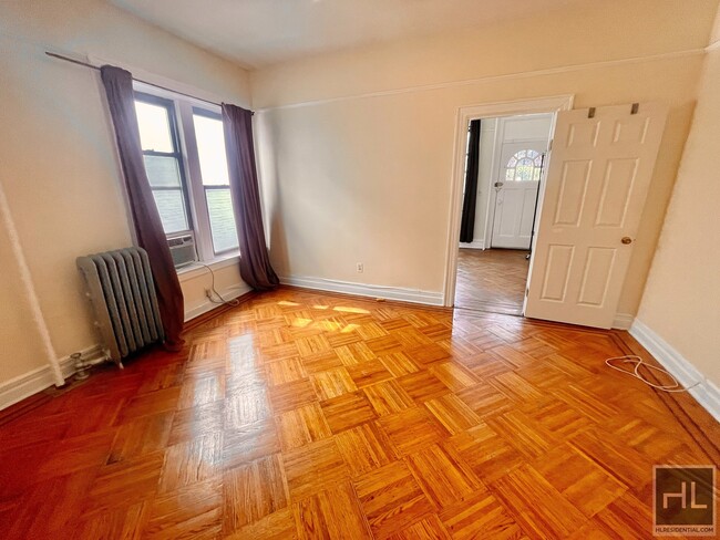Building Photo - 1720 11TH AVENUE 1F