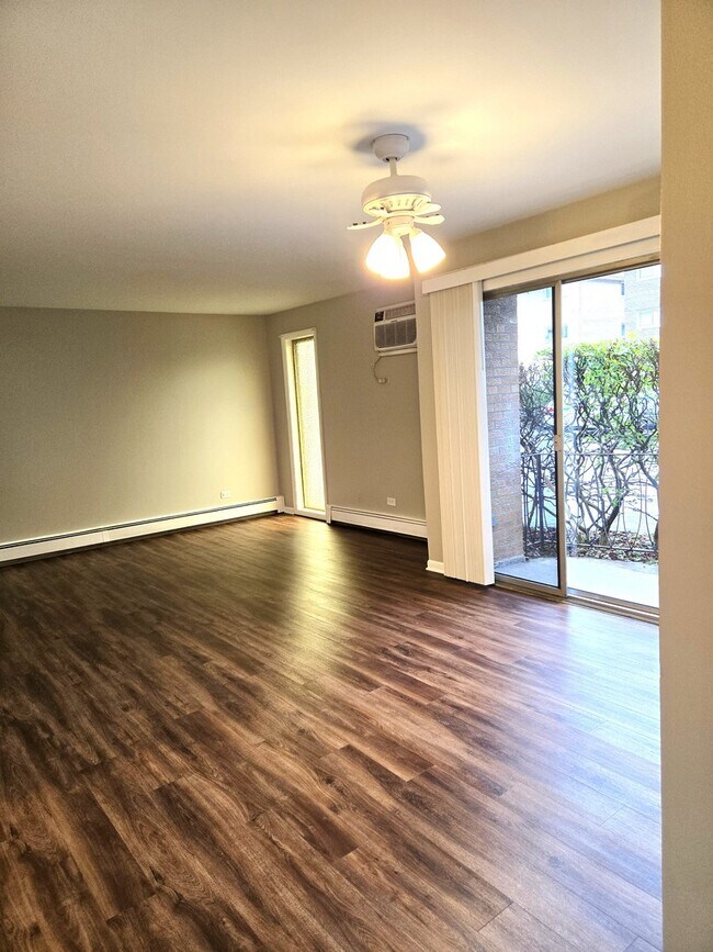 Foto del edificio - 4712 W 107th St