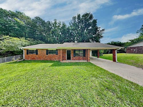 Building Photo - 1806 Oriole Trail