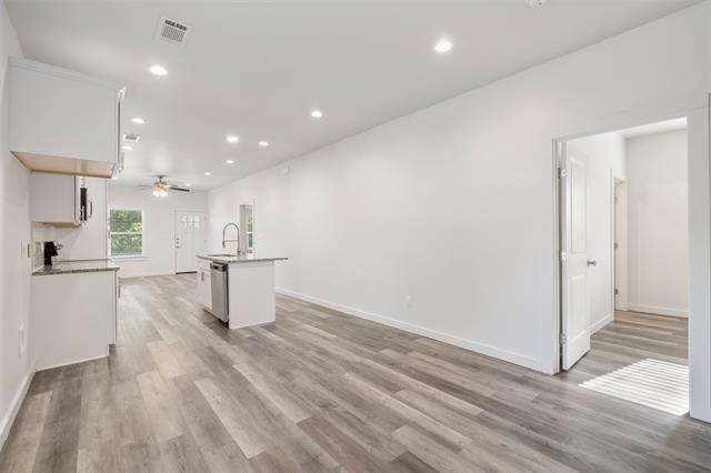 Building Photo - 1230 W Owings St