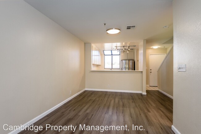 Building Photo - 2 br, 1.5 bath House - 141 S. California A...