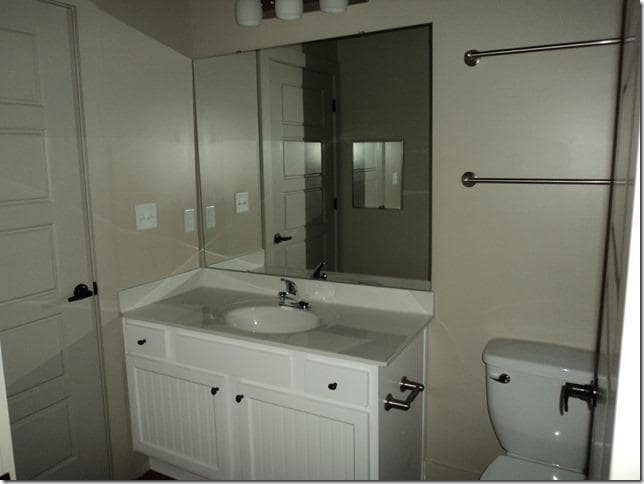 Building Photo - 215 Nash St Unit J