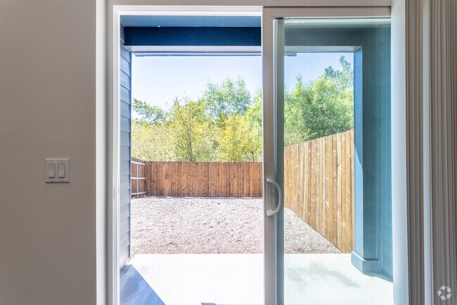 3 habitaciones, 2,5 baños - 1800 pies cuadrados - The Crossing