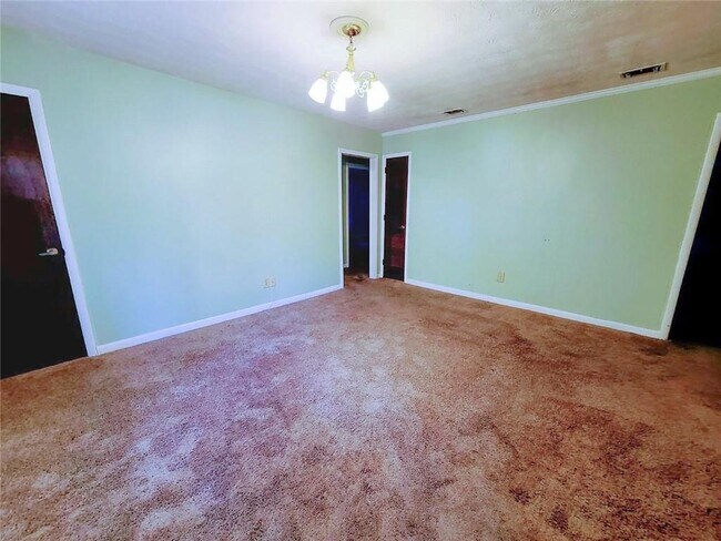 Foto del edificio - 4802 Valley Dale Dr SW