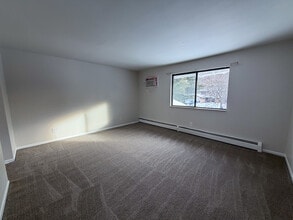 Building Photo - 1356 Vineland Ct SE