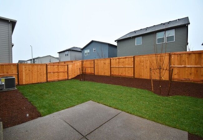 Building Photo - BRAND NEW Home in Quiet New Neighborhood!