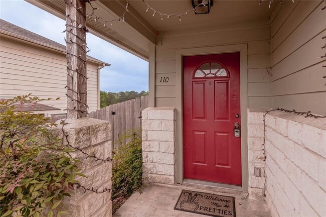 Building Photo - 110 Sendero Dr