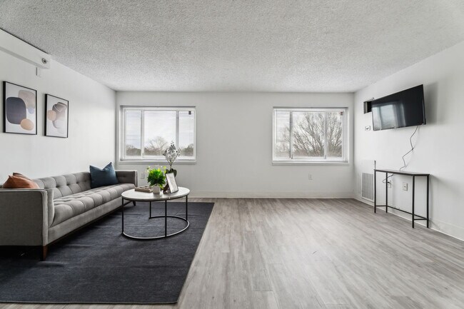 Foto del edificio - 1711 Bellevue Ave