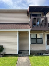 Building Photo - 801 Burcale Rd