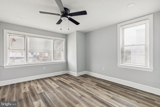 Foto del edificio - 1200 N 64th St