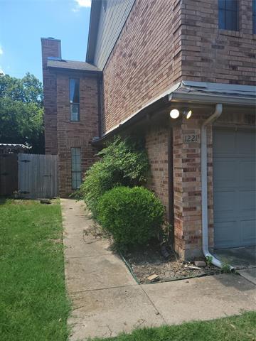 Primary Photo - 1221 W Hudgins St