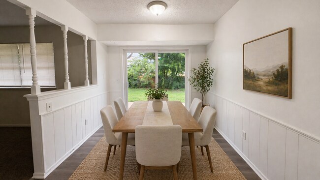 Photo - 725 Howard Ct House