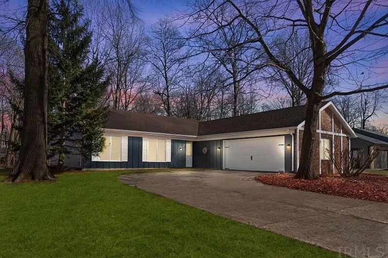 Primary Photo - 5134 W Arlington Park Blvd