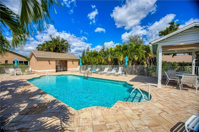 Building Photo - 16840 Sanibel Sunset Ct