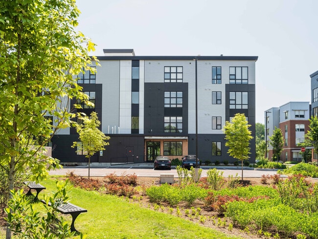 Building Photo - 339 Garden Street Apartments