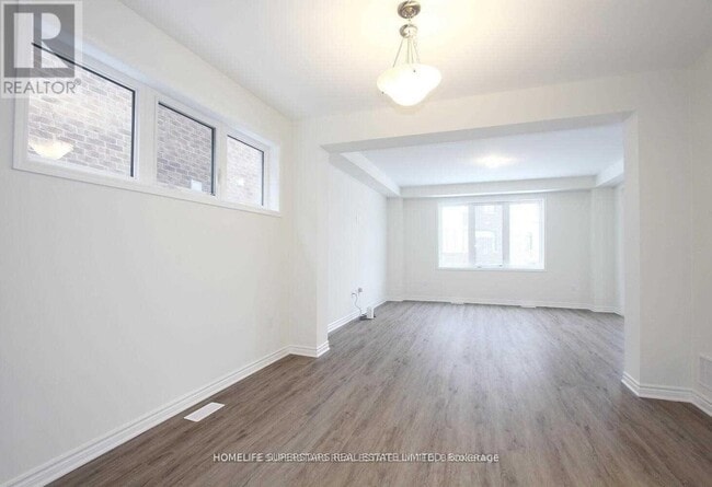 Building Photo - 17 Speckled Alder St.